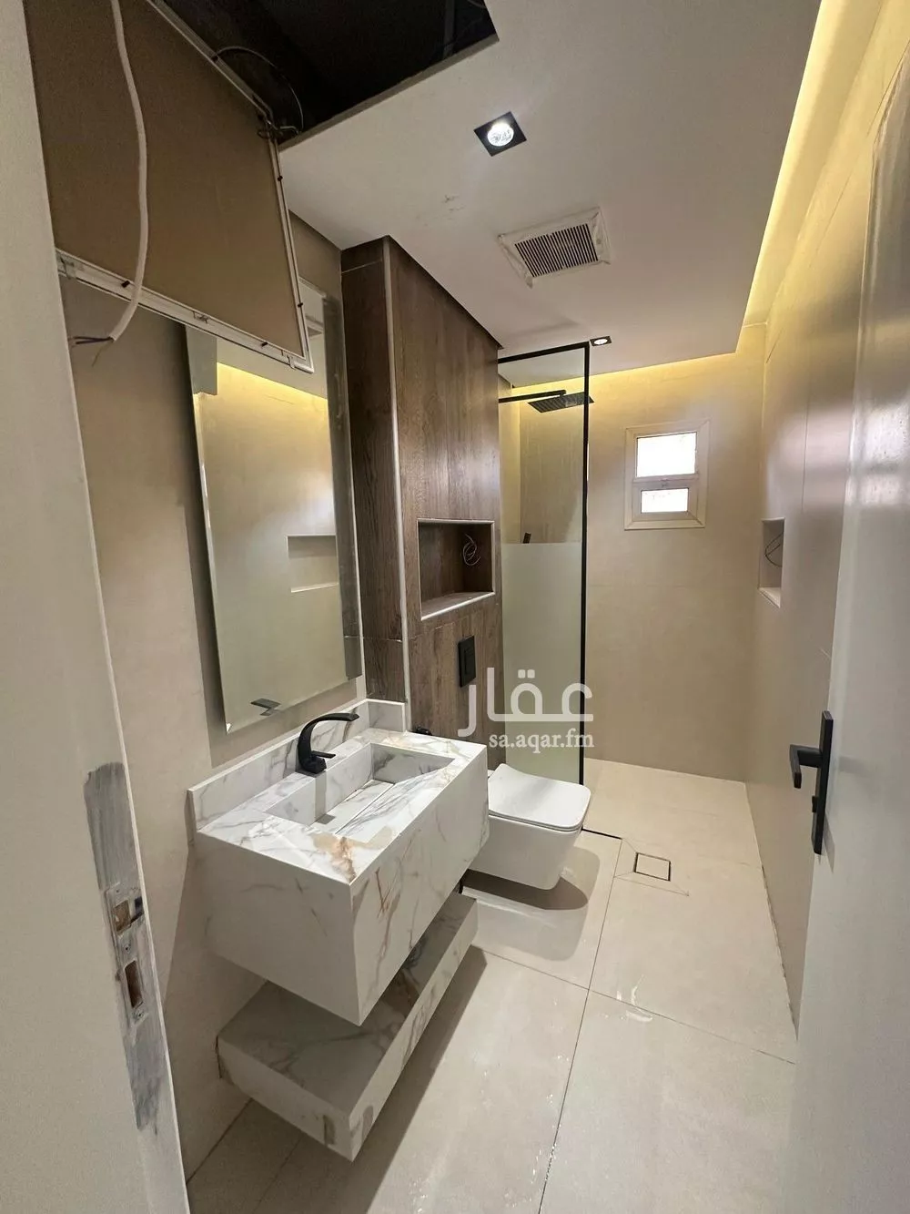 3 bedroom floor in Al Munsiyah 4