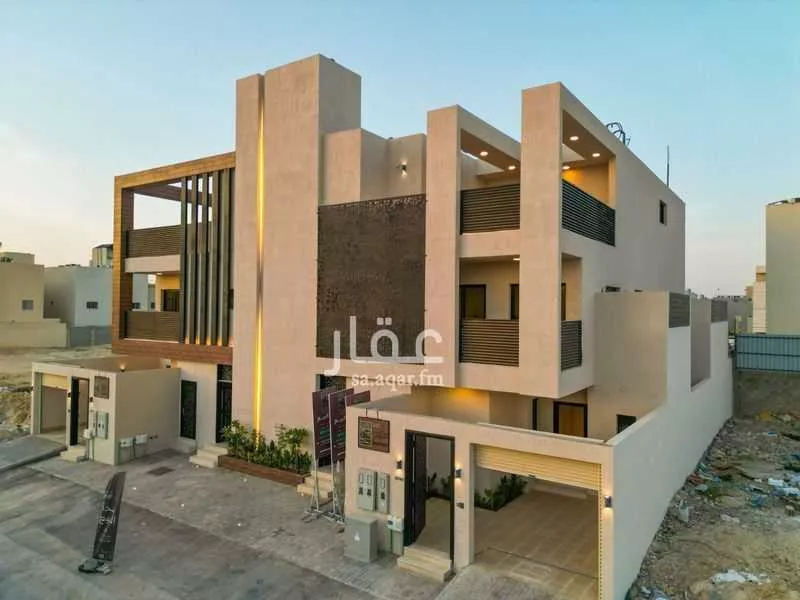 6 bedroom floor in Al Qairawan 1
