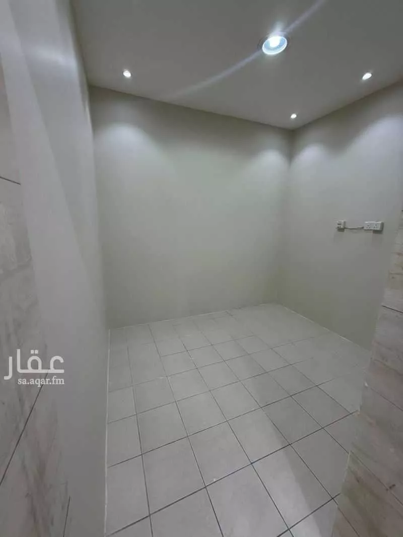3 bedroom apartment in Al Malqa 9