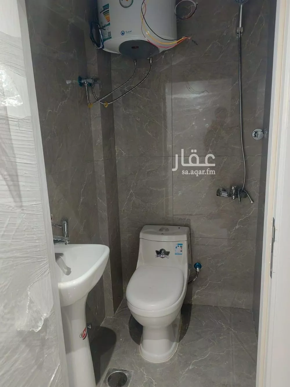 شقة 1 غرف في الملك فهد 16