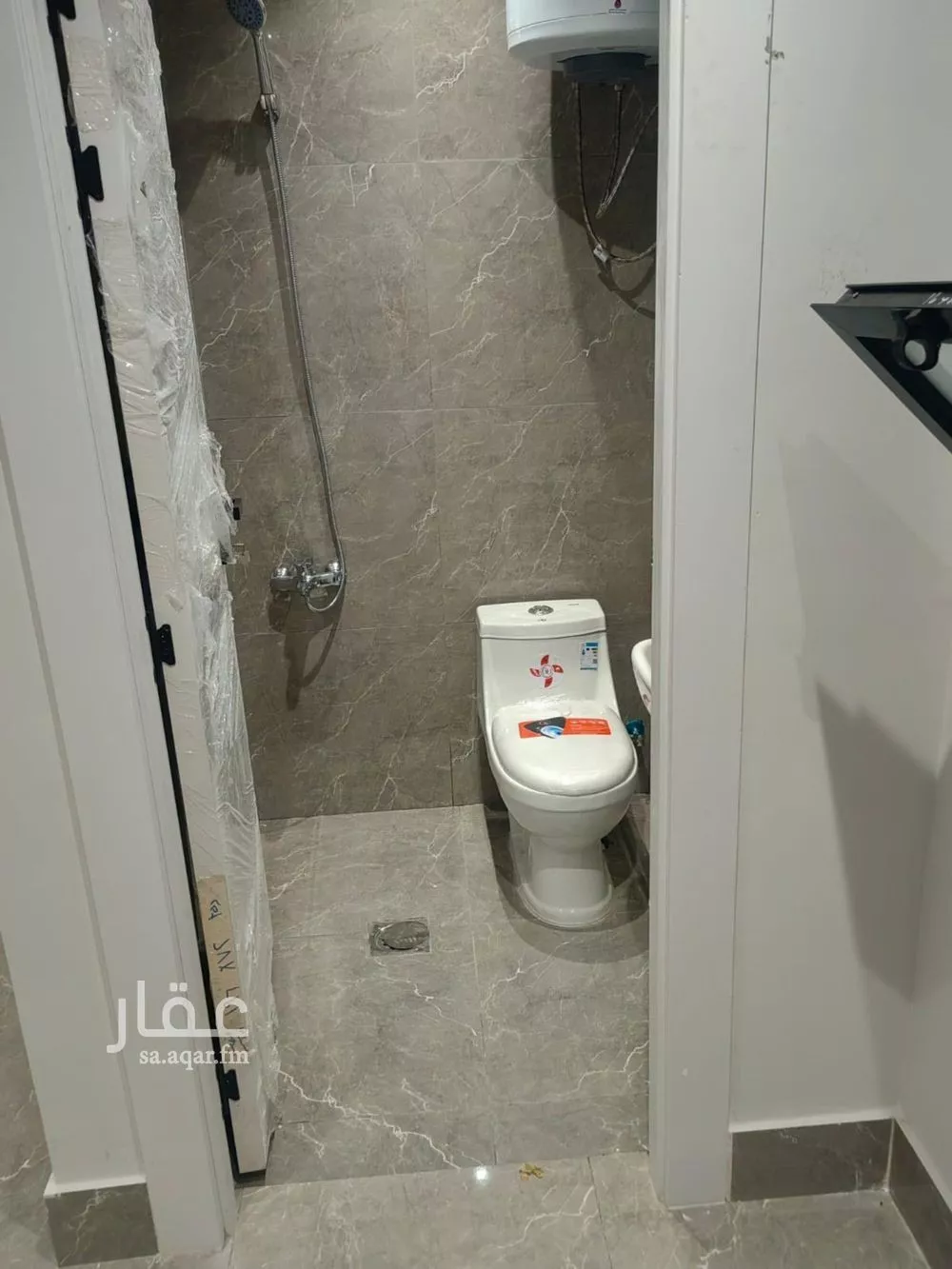 شقة 1 غرف في الملك فهد 10
