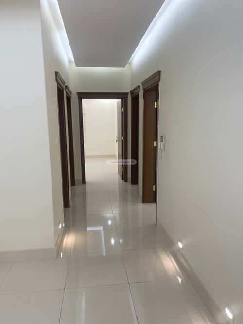 5 bedroom apartment in Al Marwa 1