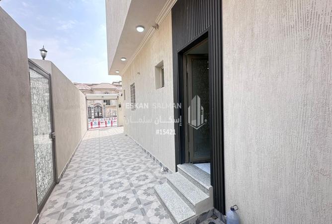 6 bedroom villa in Al Hamra 2