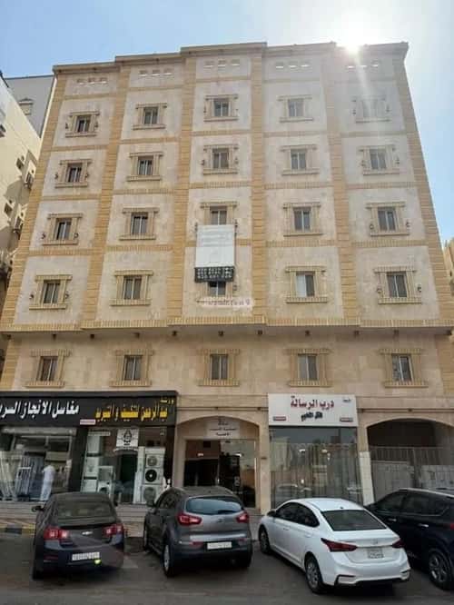 2 bedroom apartment in Al Marwa 4