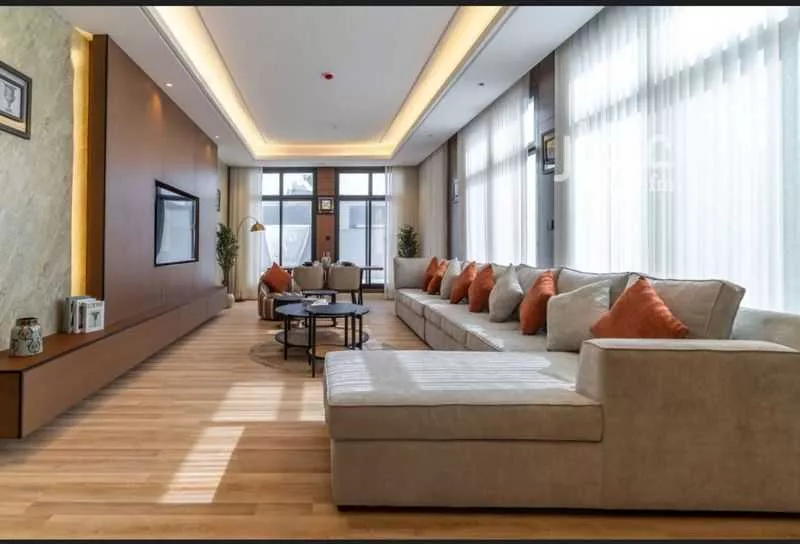 3 bedroom apartment in Hittin 1