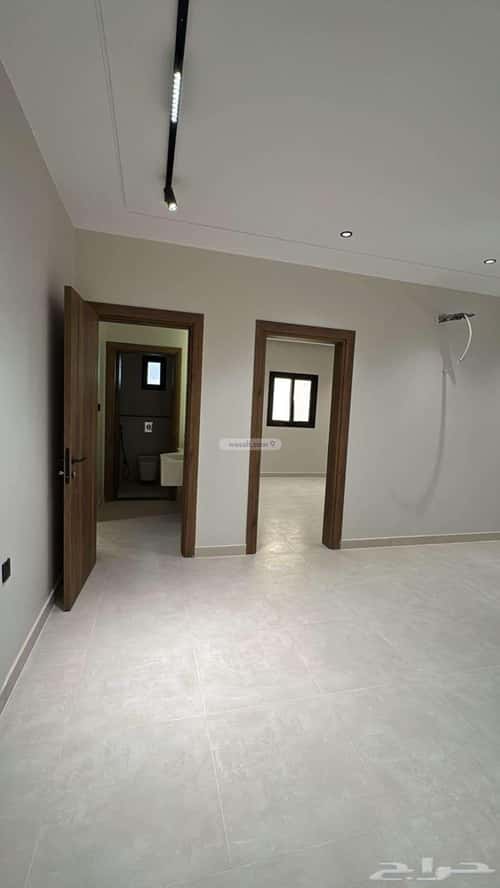 5 bedroom apartment in Al Rabwa 2