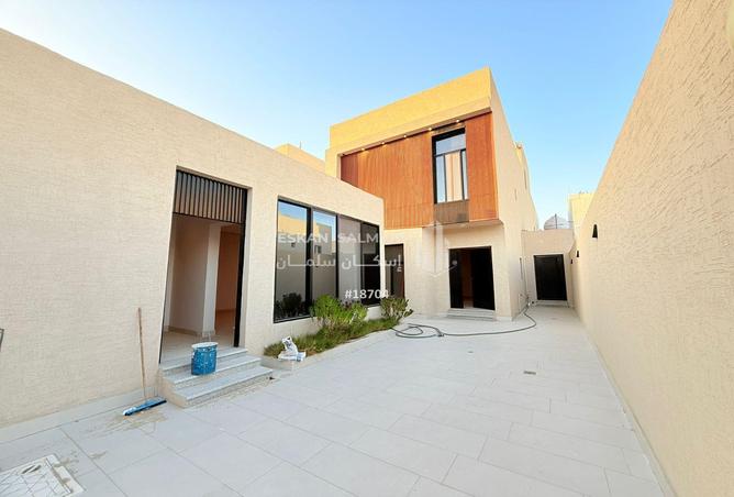 7 bedroom villa in Al Fursan 2
