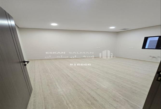 7 bedroom villa in Al Hamra 3