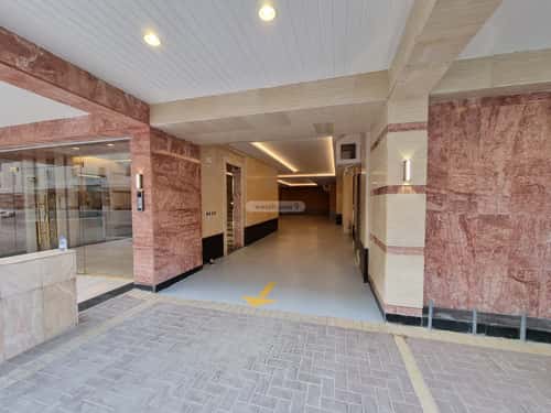 5 bedroom apartment in Muraykh 2