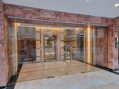 5 bedroom apartment in Muraykh 3