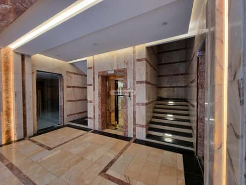 5 bedroom apartment in Muraykh 5