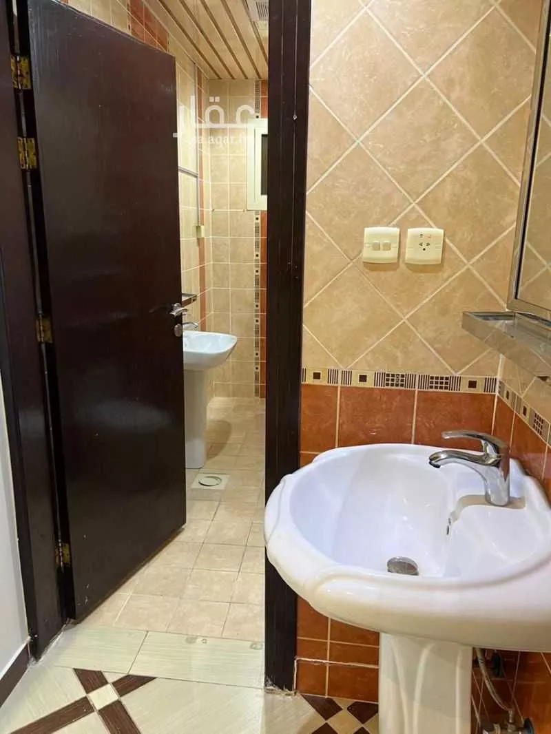 3 bedroom floor in Al Rawabi 1