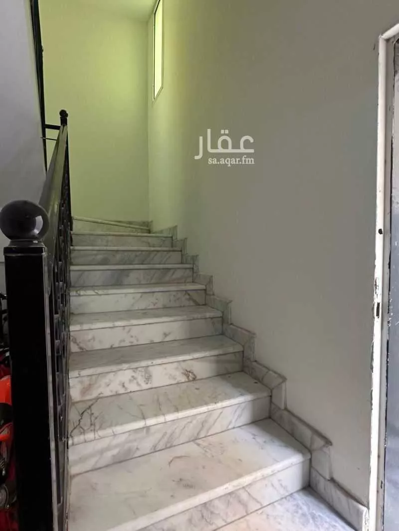 فيلا 4 غرف في النرجس 8