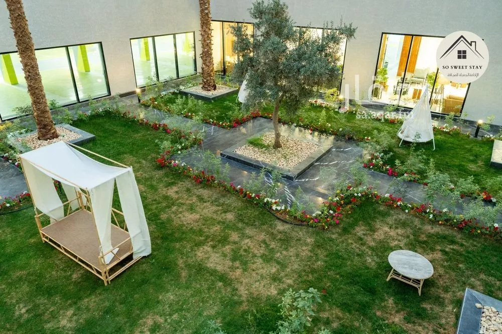 3 bedroom apartment in Al Malqa 2