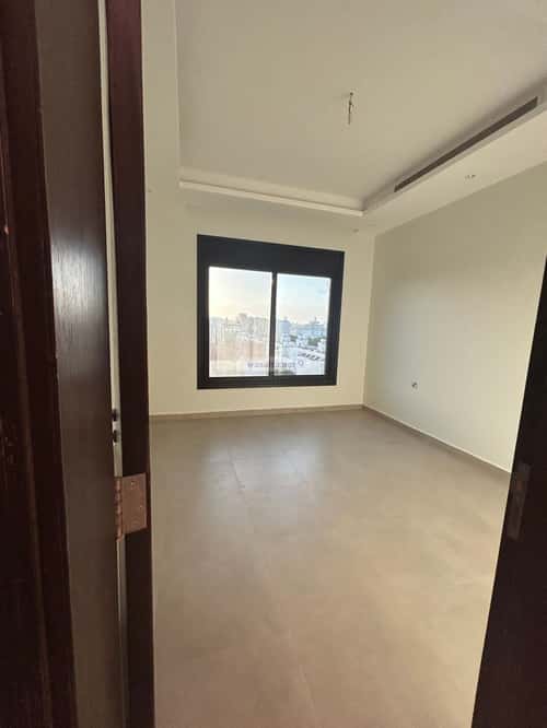 3 bedroom apartment in Al Rawdah 5