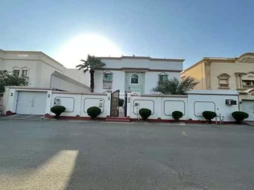 8 bedroom villa in Al Rawdah 3