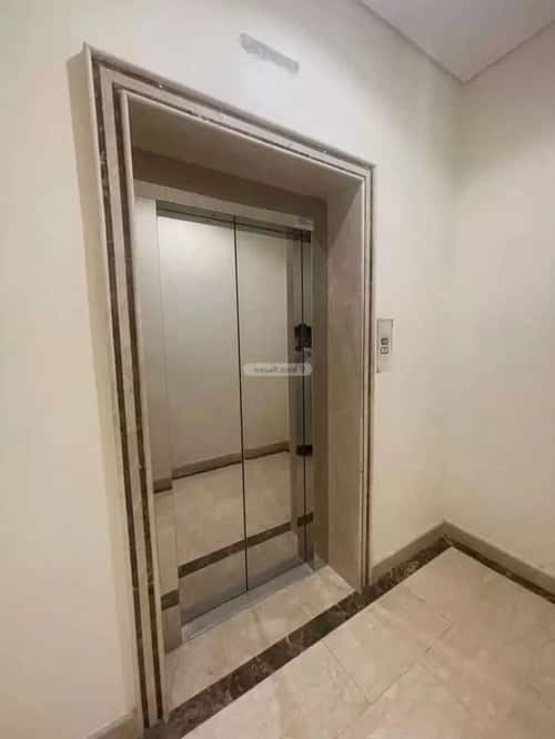 8 bedroom villa in Al Rawdah 5