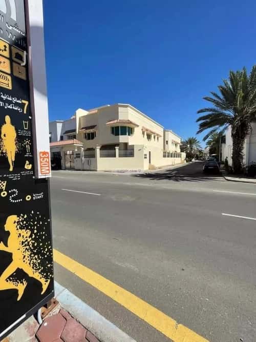 9 bedroom villa in Al Shati 8