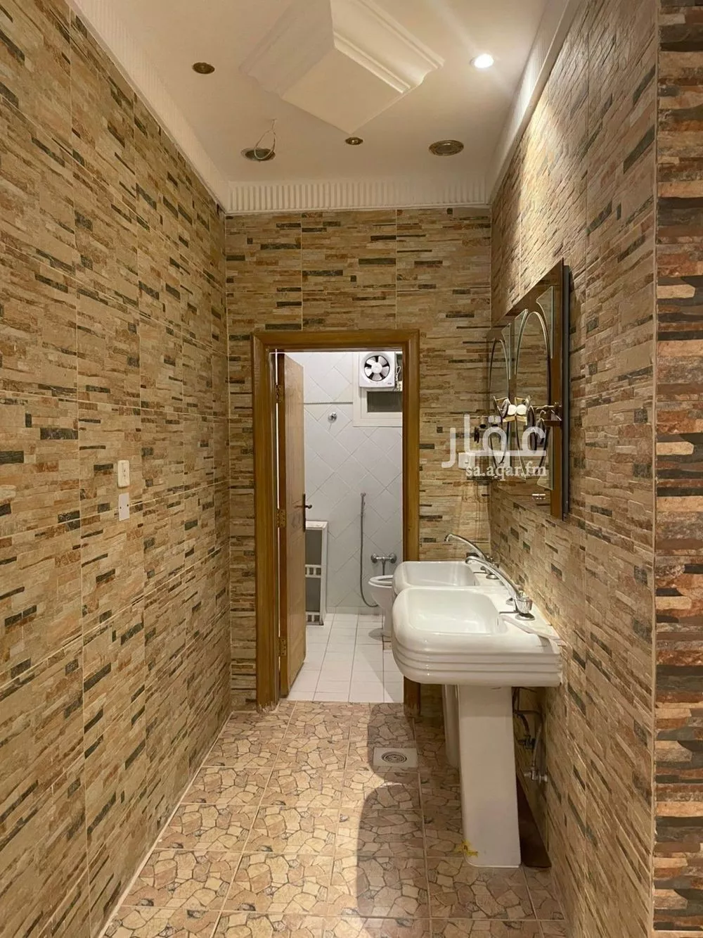 3 bedroom floor in Al Rawdah 10