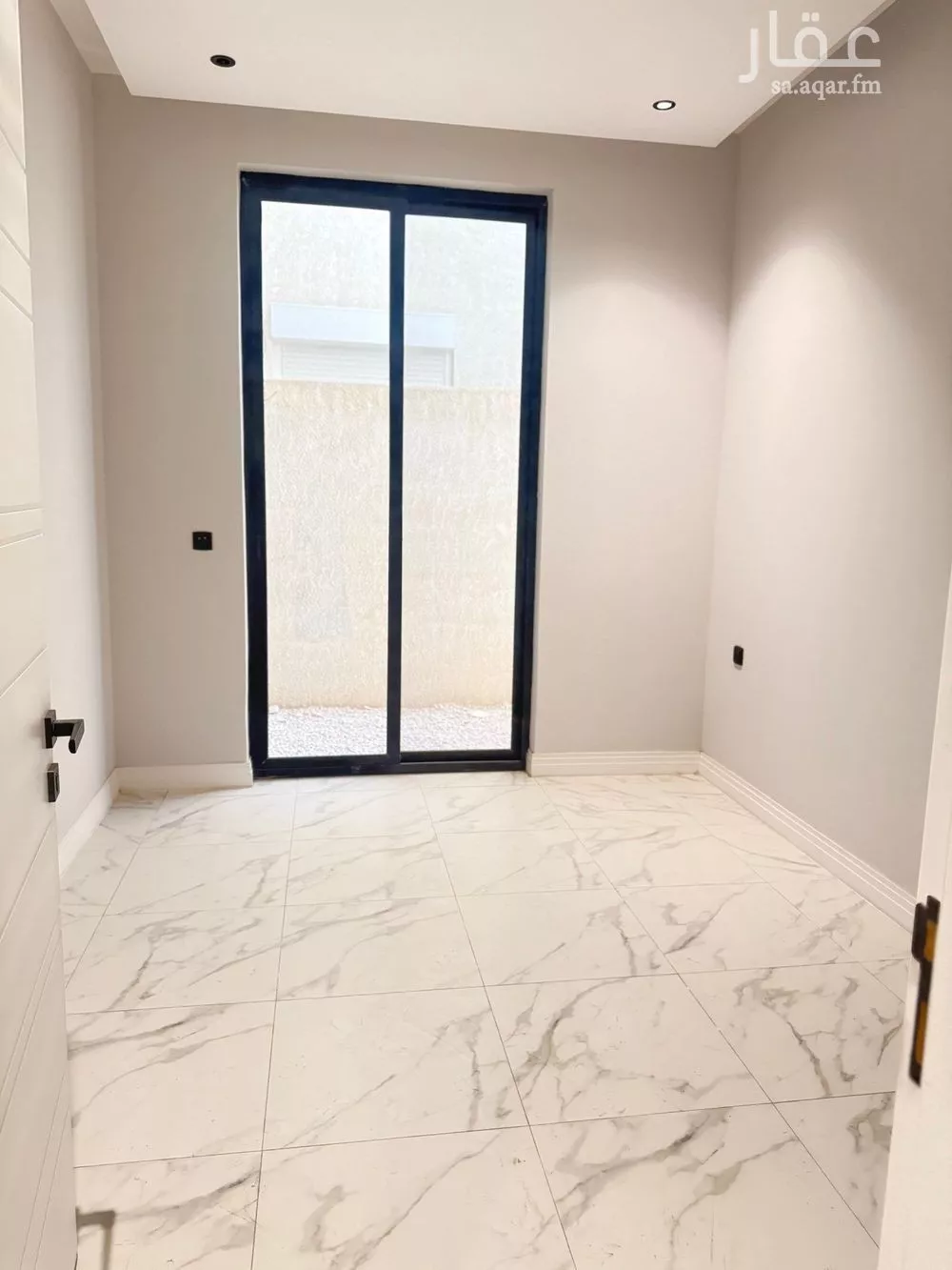 6 bedroom apartment in Al Malqa 11