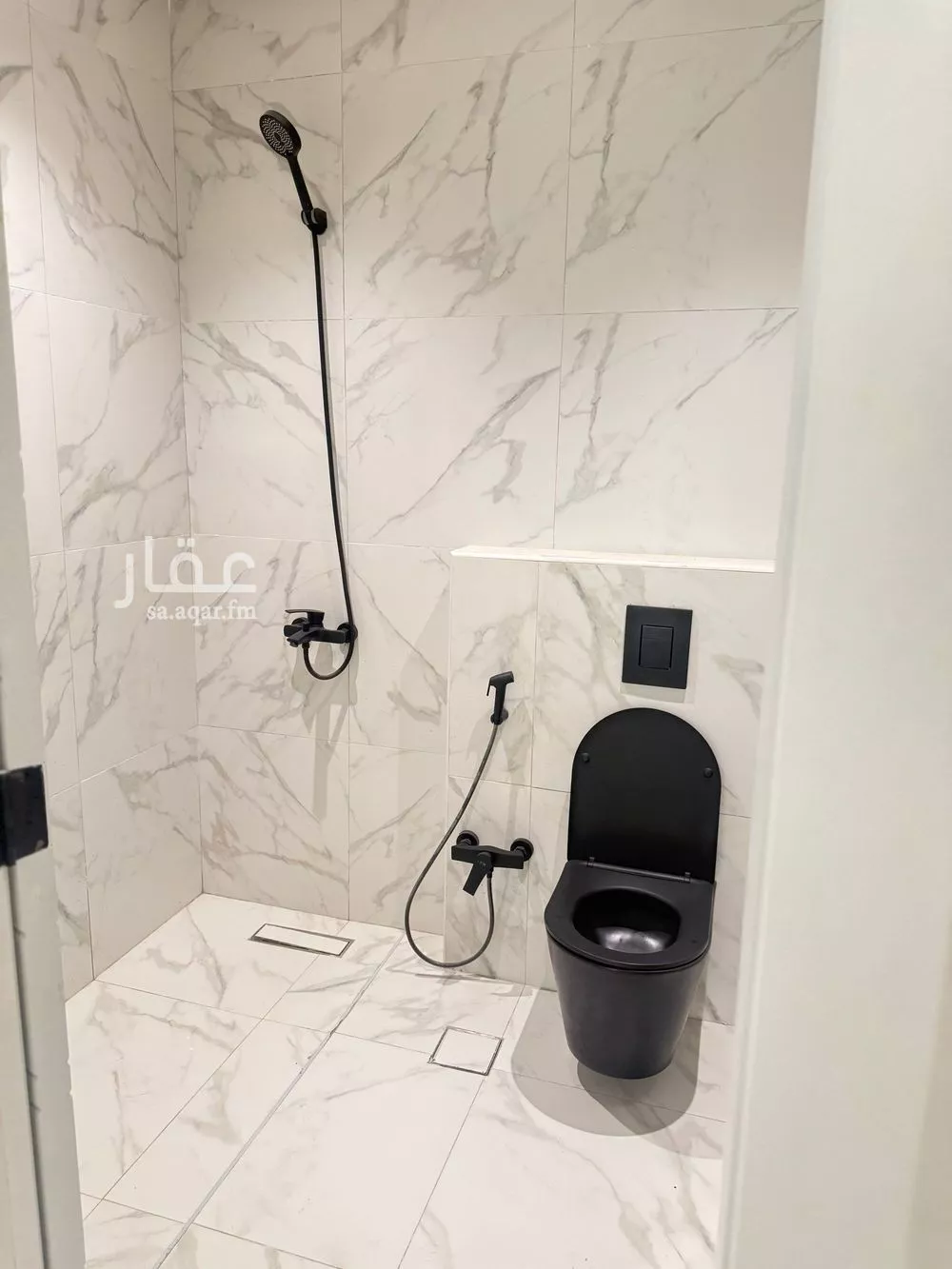 6 bedroom apartment in Al Malqa 15