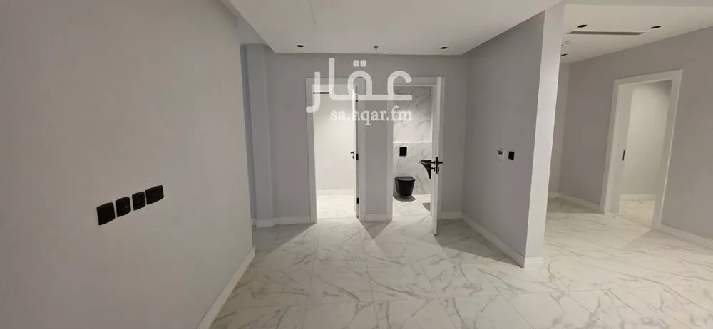 6 bedroom apartment in Al Malqa 17