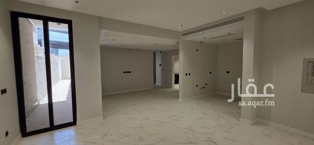 6 bedroom apartment in Al Malqa 18