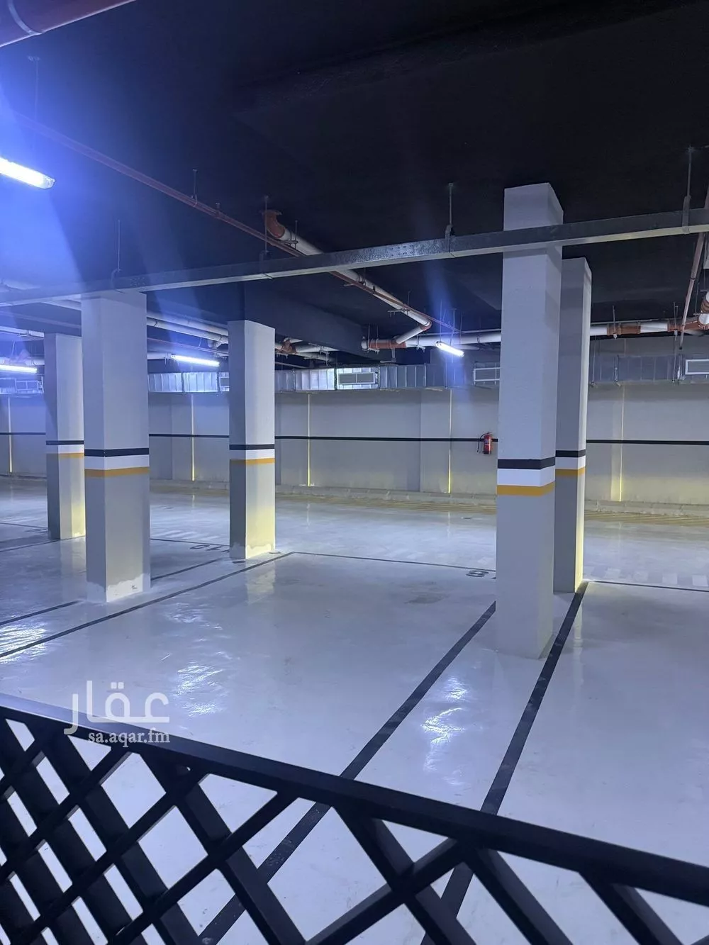 6 bedroom apartment in Al Malqa 22