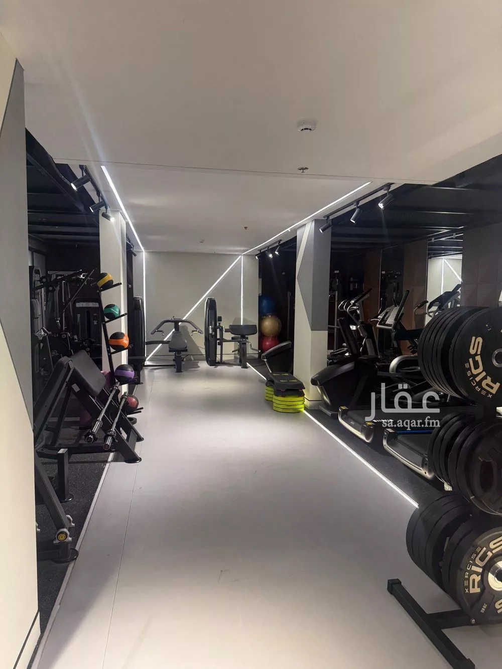 6 bedroom apartment in Al Malqa 26