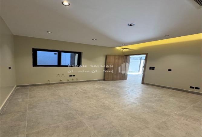 6 bedroom villa in Al Sakb 3