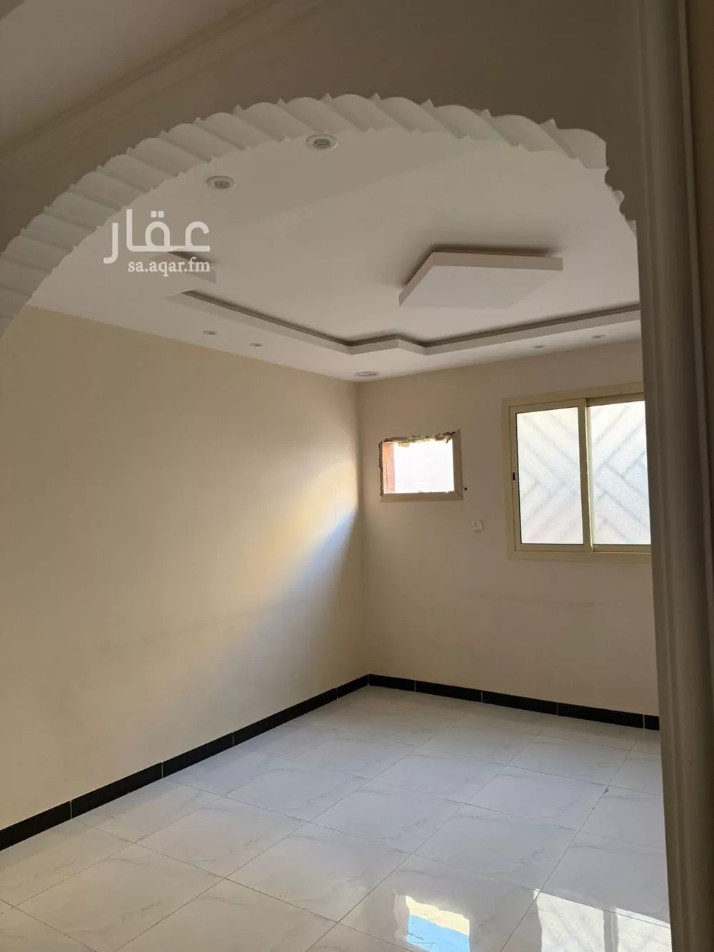 شقة 3 غرف في الرمال 5