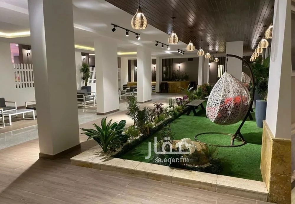 5 bedroom apartment in Al Malqa 3