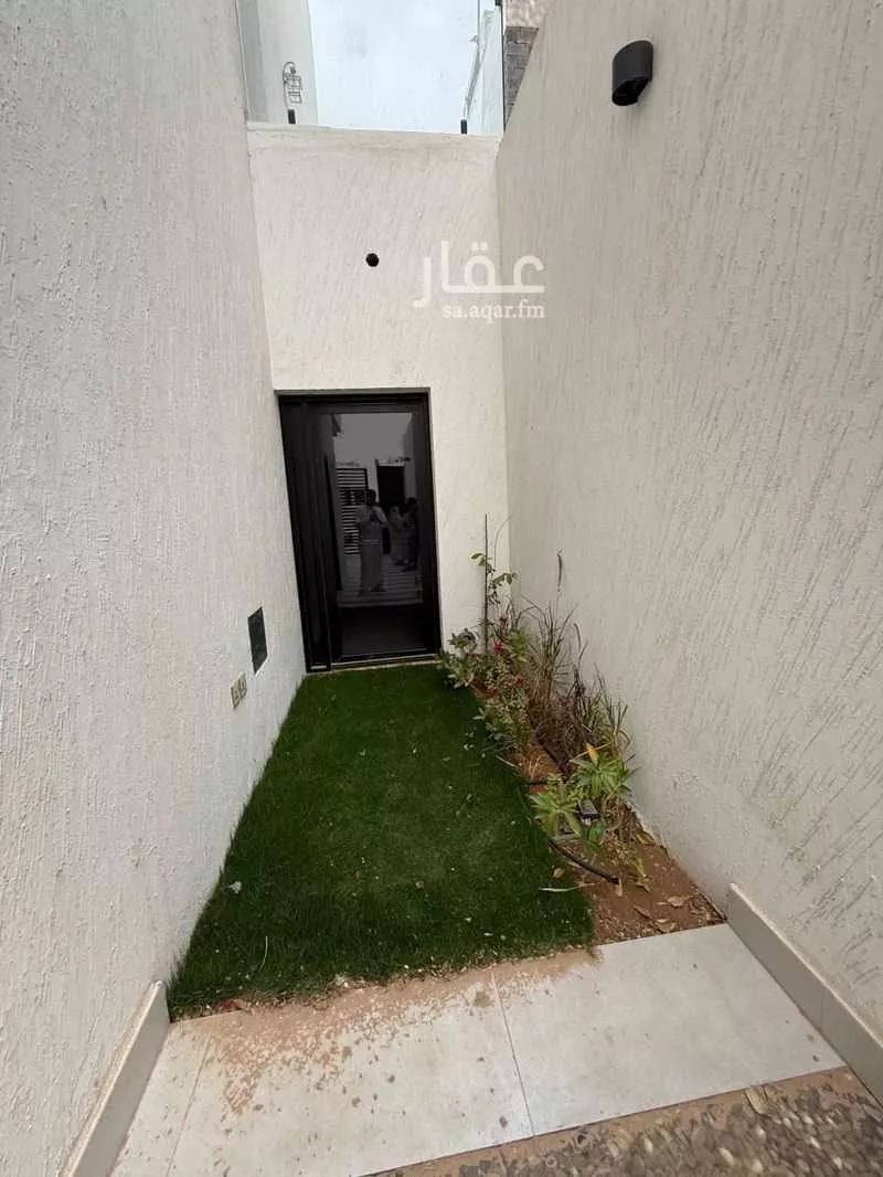 2 bedroom floor in Al Qairawan 8