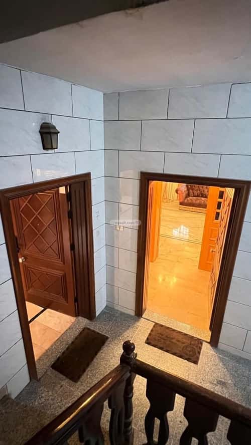 5 bedroom apartment in Al Rabwa 1