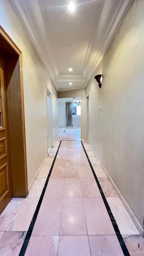 5 bedroom apartment in Al Rabwa 3