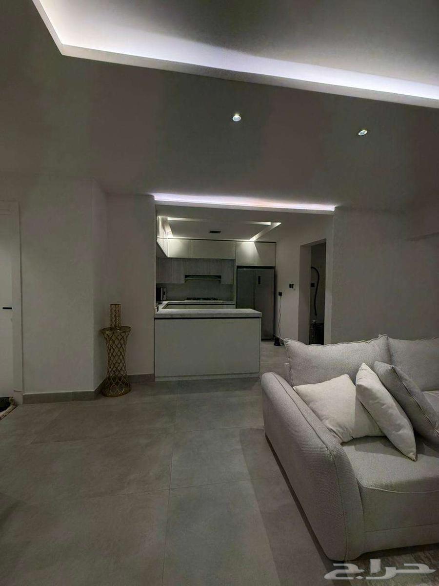 3 bedroom apartment in Al Malqa 8