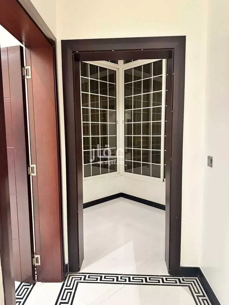 6 bedroom apartment in Al Rawdah 17