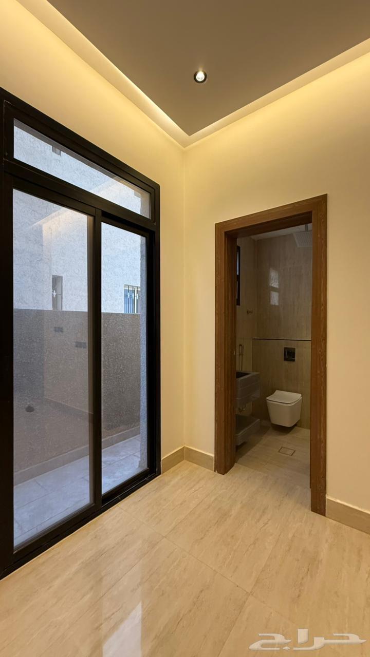 5 bedroom villa in Al Mahdiyyah 12