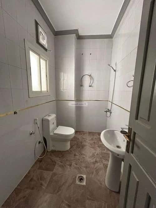 2 bedroom apartment in Al Ruwais 3