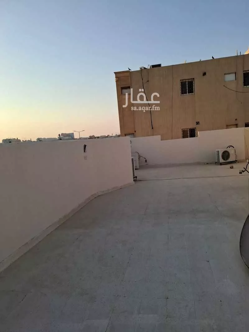 5 bedroom villa in King Faisal, Riyadh 11