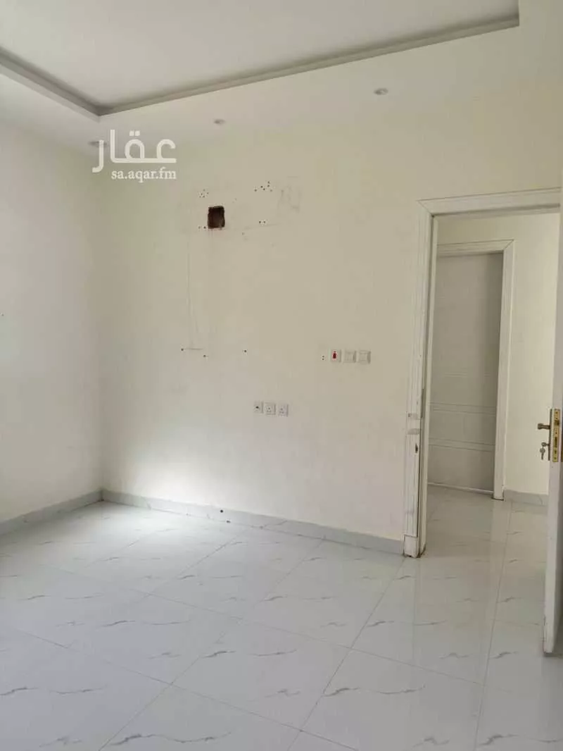دور 3 غرف في العارض 8