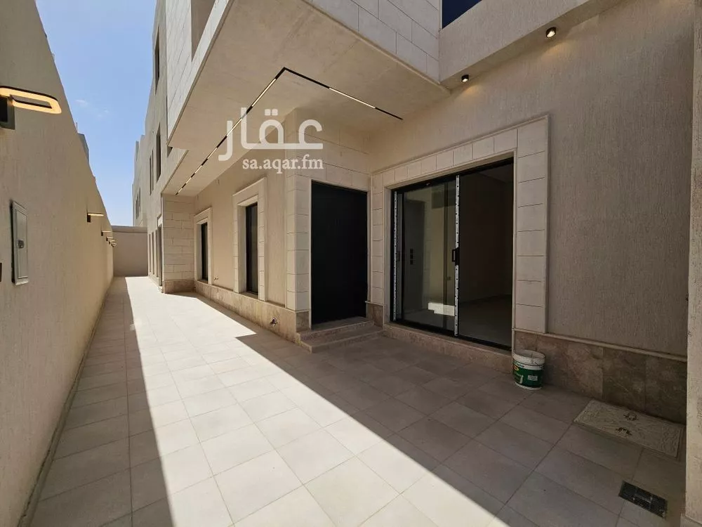 5 bedroom villa in Al Maizilah 3