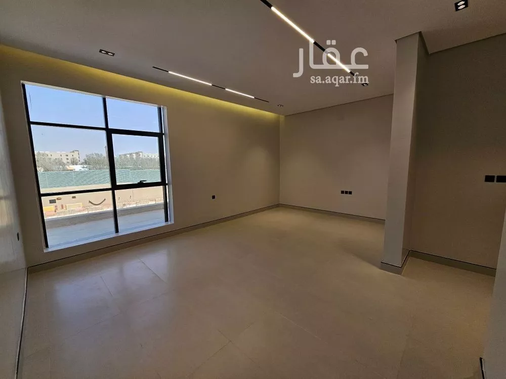 5 bedroom villa in Al Maizilah 21