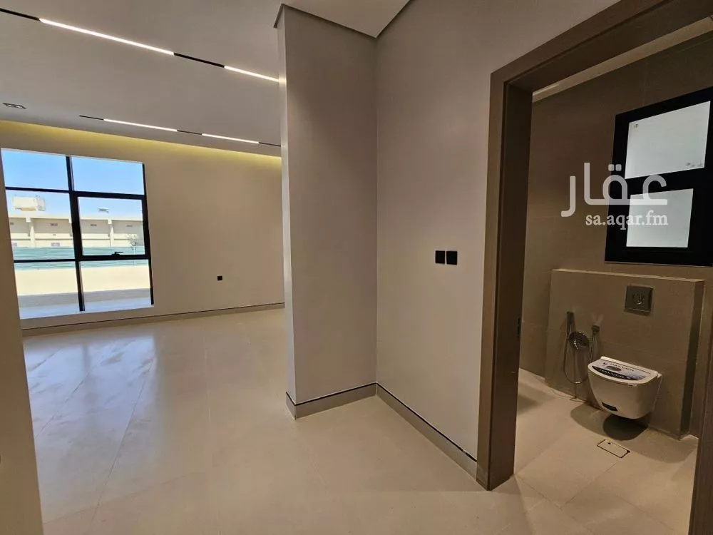 5 bedroom villa in Al Maizilah 5