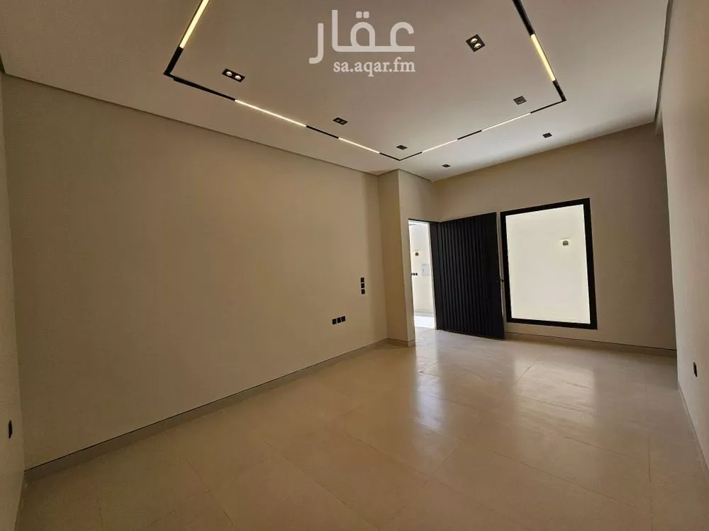 5 bedroom villa in Al Maizilah 7