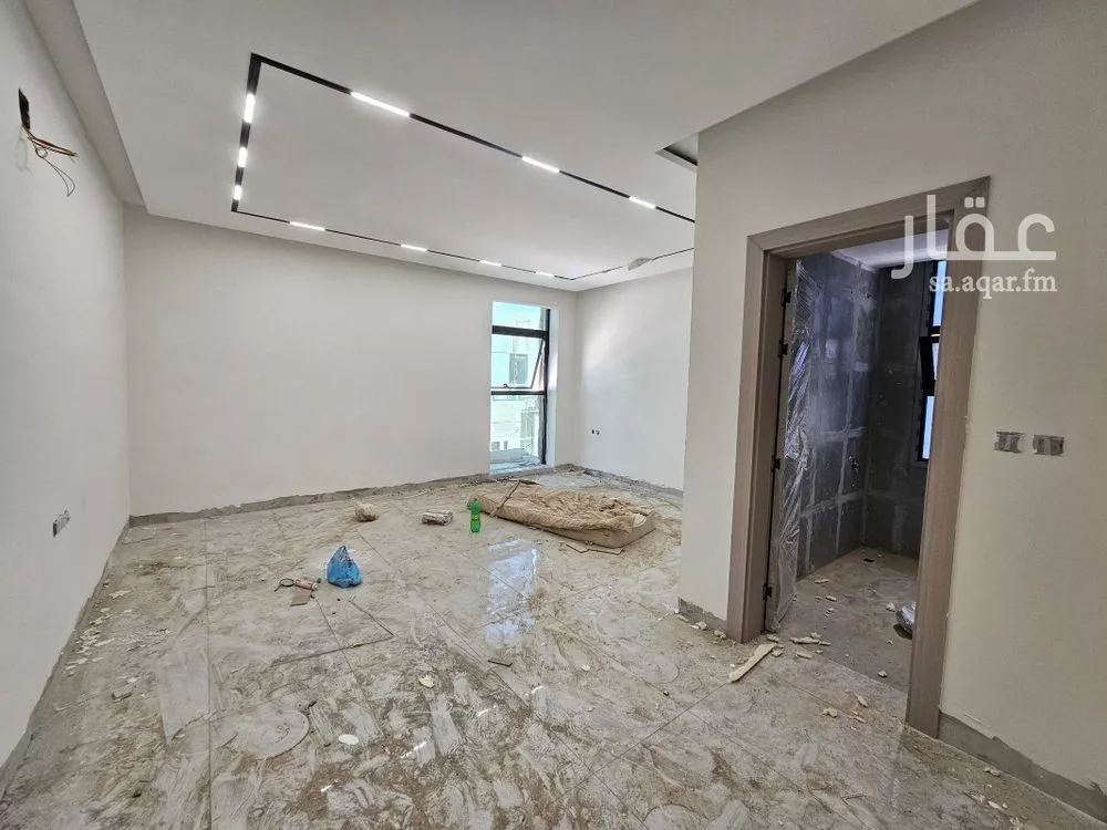 4 bedroom villa in Al Maizilah 12