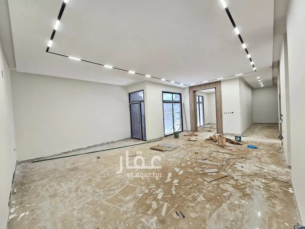 4 bedroom villa in Al Maizilah 16