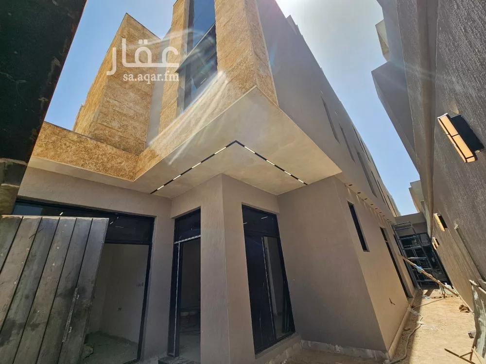 4 bedroom villa in Al Maizilah 4