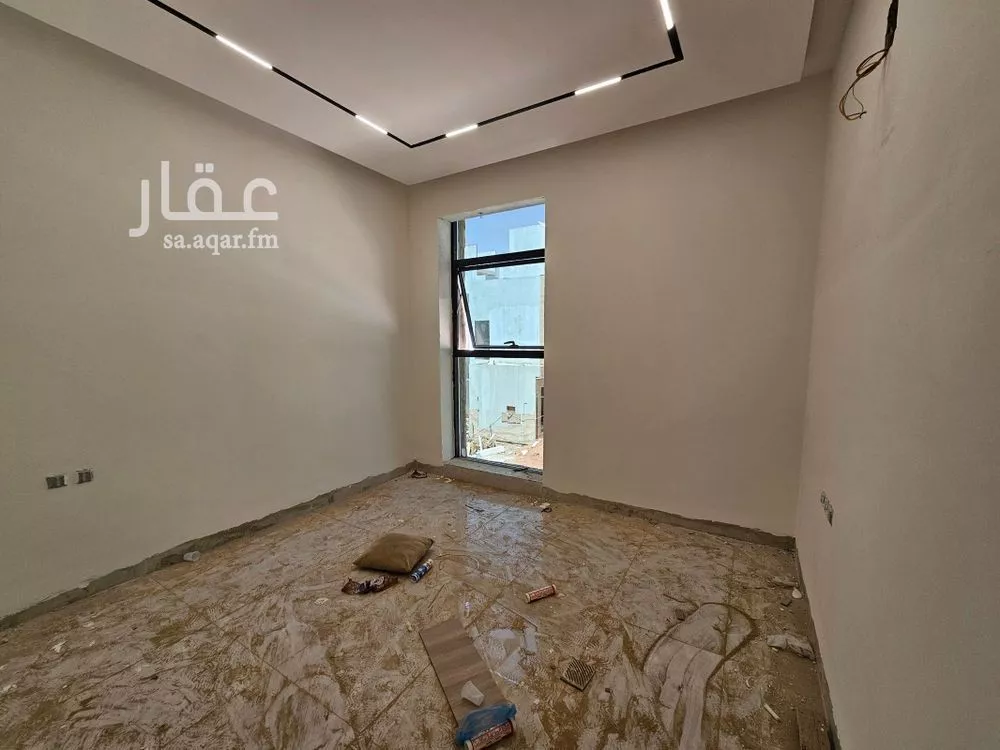 4 bedroom villa in Al Maizilah 5