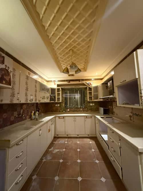 3 bedroom apartment in Al Rawdah 10
